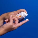 ANTHELIOS
AGE CORRECT SPF50
DAILY PROTECTION
FOR AGEING SKINS - Image 3